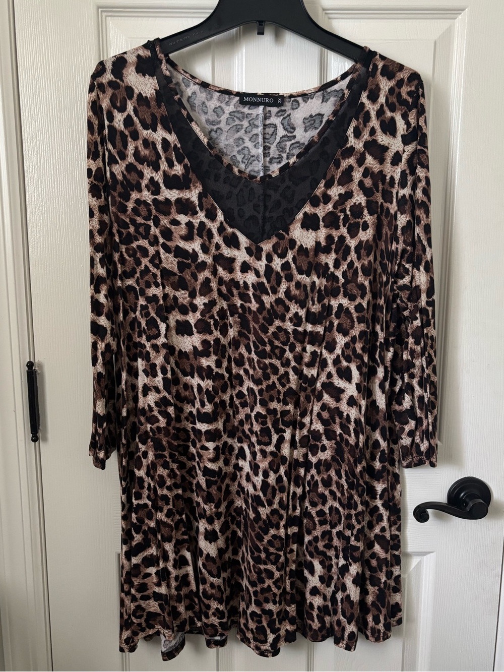 Monnuro Leopard Print Tunic - PLUS Size 2X